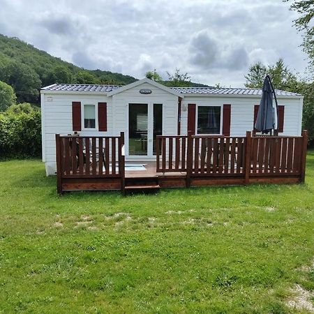 Les Chalets Salineens Salies-du-Salat エクステリア 写真