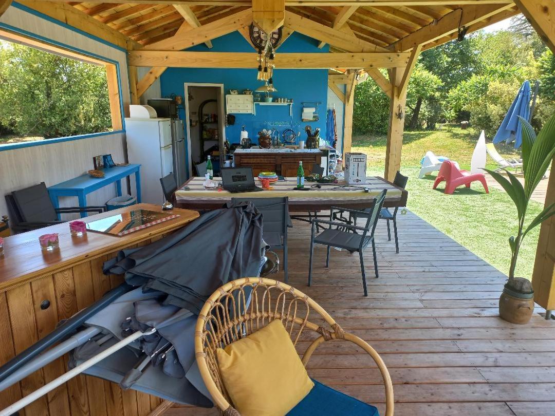 Les Chalets Salineens Salies-du-Salat エクステリア 写真
